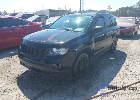 2014 Jeep Compass Altitude z USA, uszkodzony, nr VIN 1C4NJCBA3ED732293